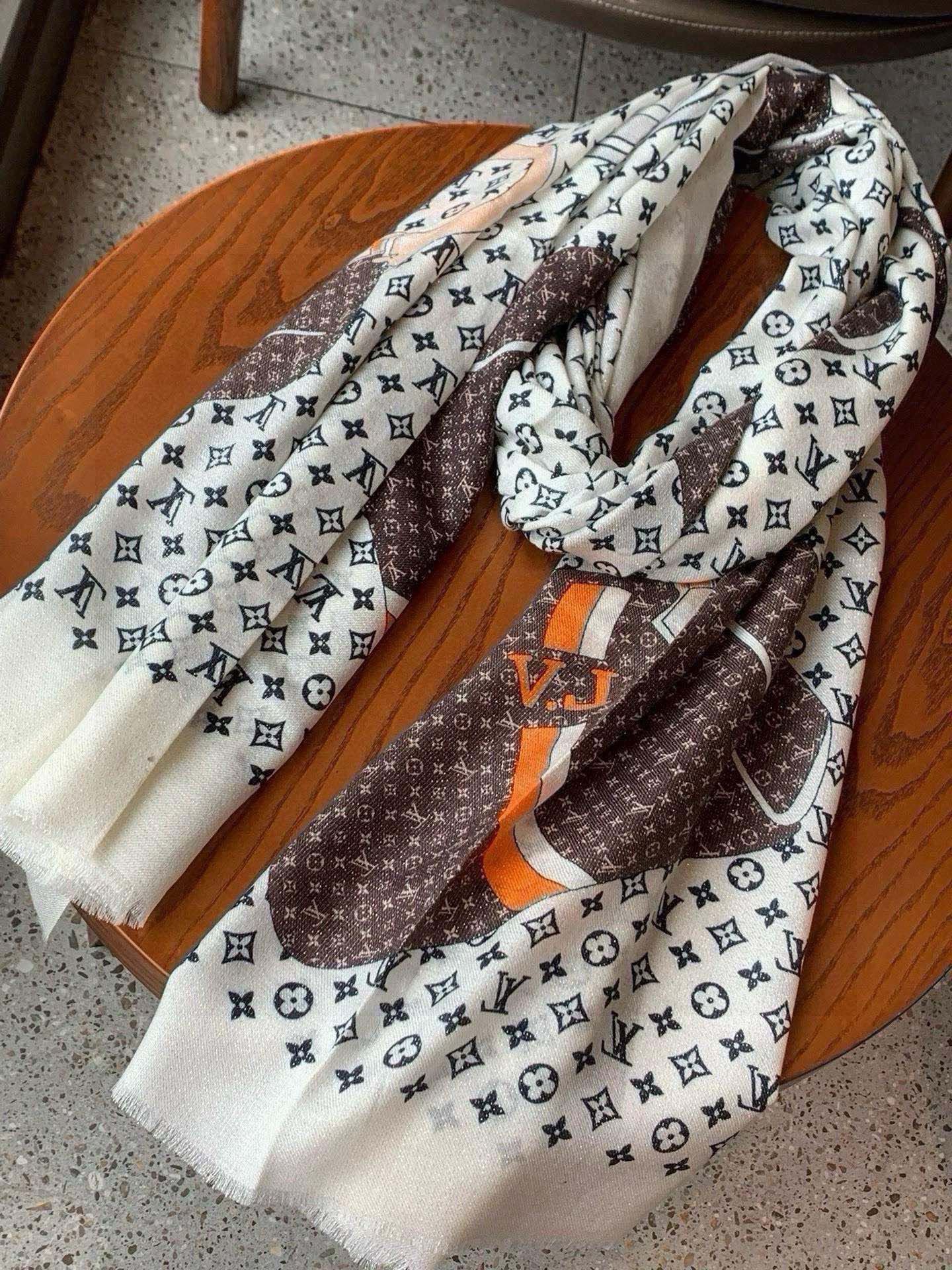 Louis Vuitton Scarf